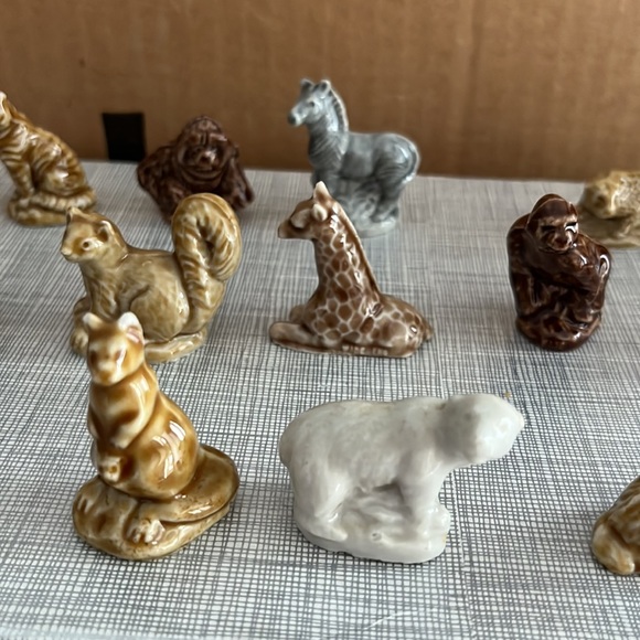 Red Rose Tea miniature animal collection - Picture 3 of 4